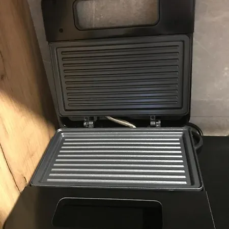 Park アパート トゥズラ