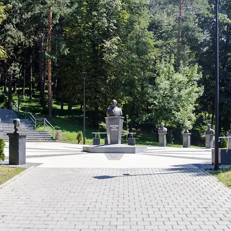 アパート Park トゥズラ